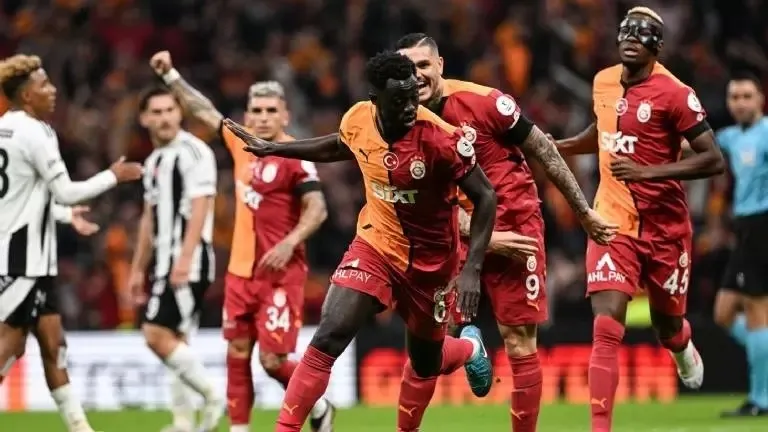 Galatasaray, ezeli rakibi Beşiktaş