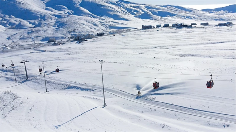 Kayak merkezlerinde en fazla kar kalınlığı 80 santimetreyle Erciyes