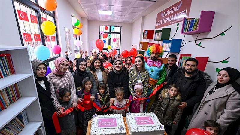 Kilometrelerce yol katedip kırsaldaki çocuklar için 