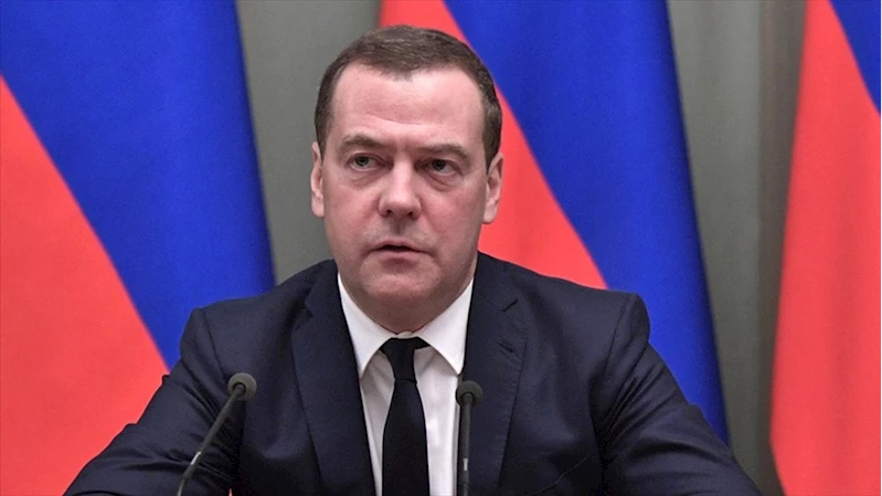 Rusya Güvenlik Konseyi Başkan Yardımcısı Medvedev: Kamala Harris