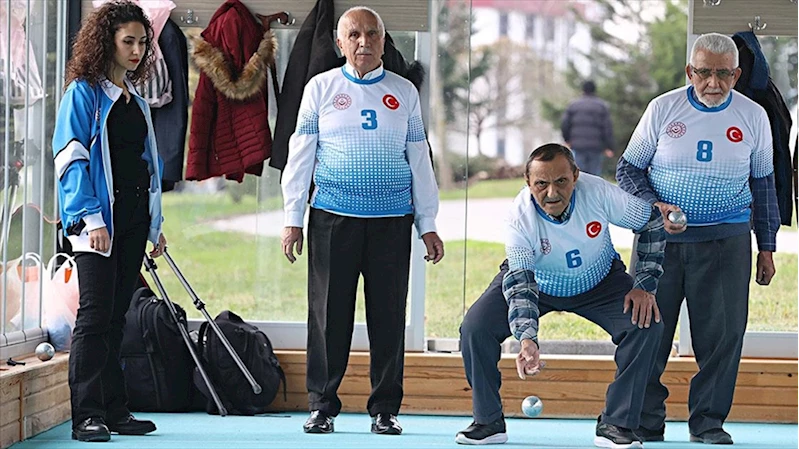 Huzurevi sakinleri vefat eden kaptanlarının 