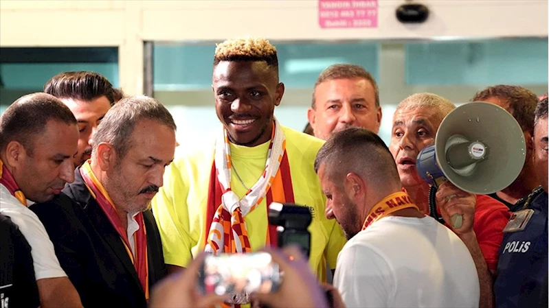 Victor Osimhen, Galatasaray için İstanbul