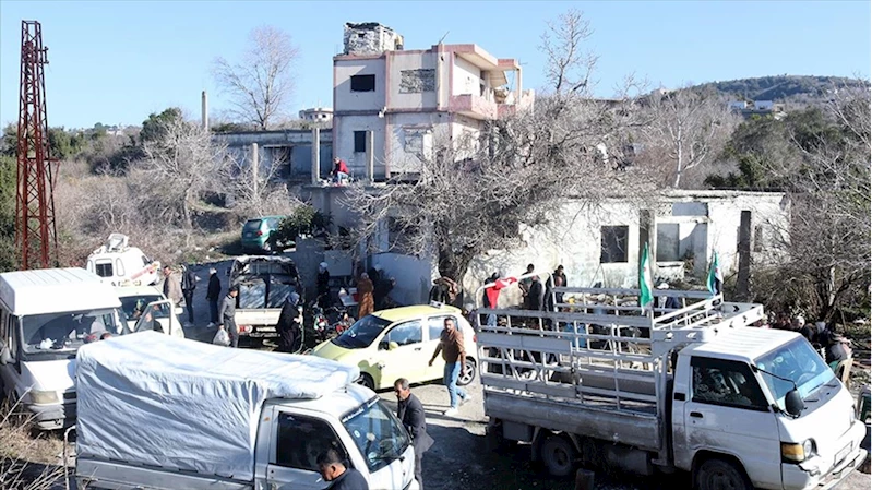 Baas rejimi devrilince köylerine dönebilen Suriyeliler yardım bekliyor