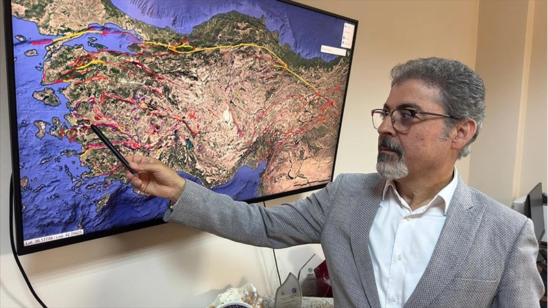 Prof. Dr. Sözbilir, İzmir ve Batı Anadolu