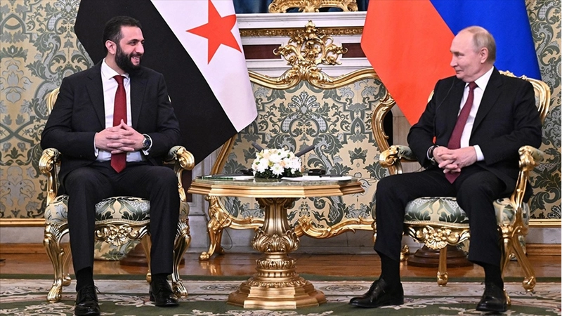 Rusya Devlet Başkanı Putin, Suriye Cumhurbaşkanı Şara ile bir araya geldi