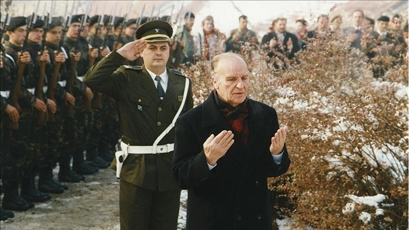 Boşnak lider İzetbegoviç