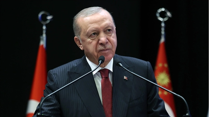 Cumhurbaşkanı Erdoğan AK Parti İstanbul İl Başkanlığının kampına telefonla bağlandı