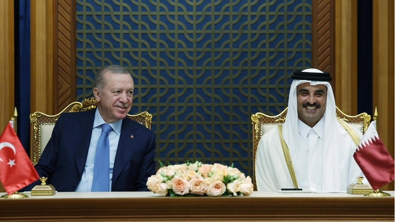 Katar Emiri Al Sani: Türkiye ile tarihi ilişkiler ve örnek iş birliğimiz istikrarlı şekilde ilerliyor
