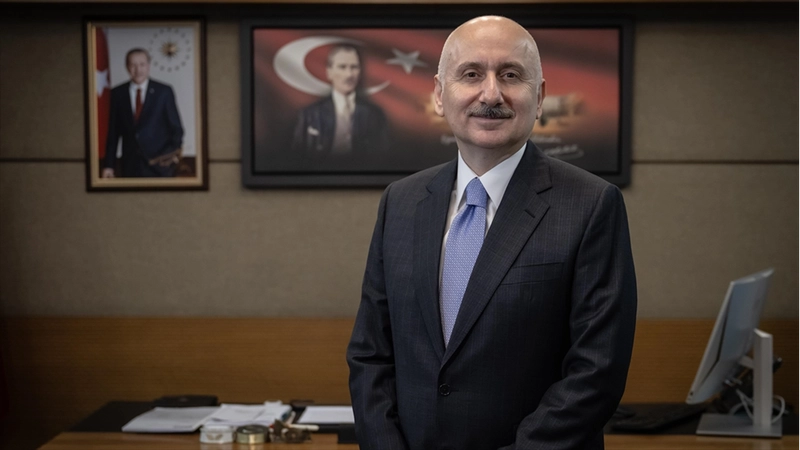 Adil Karaismailoğlu, turizm ve vakıflarla ilgili düzenlemeler içeren kanun teklifini değerlendirdi