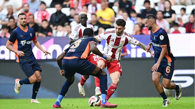 RAMS Başakşehir, deplasmanda Hesap.com Antalyaspor