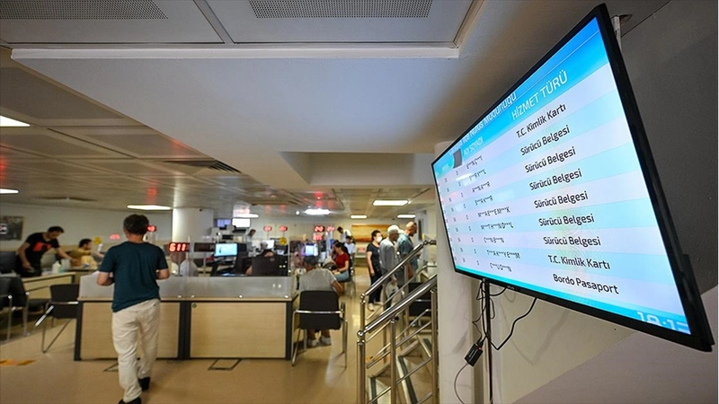 Bir haftada 115 bin 135 kişi ehliyetini yeniledi