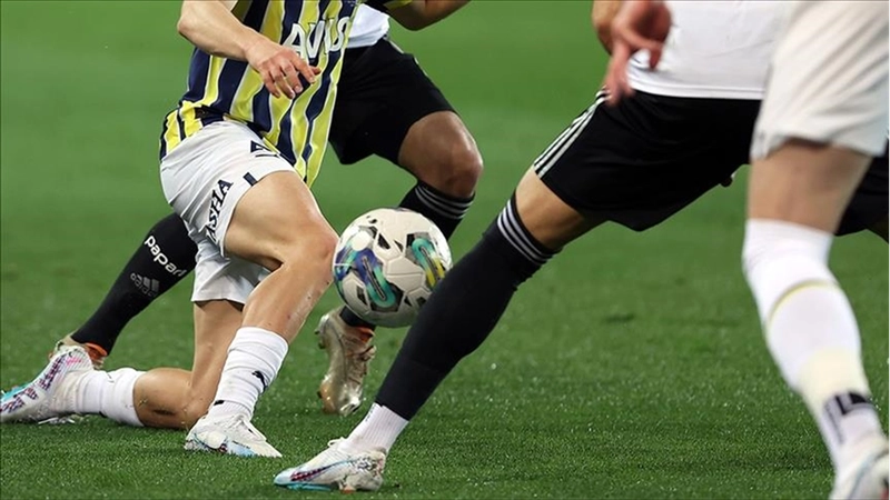 Beşiktaş ilk yarılarda atıyor, Fenerbahçe ilk devrelerde geçit vermiyor