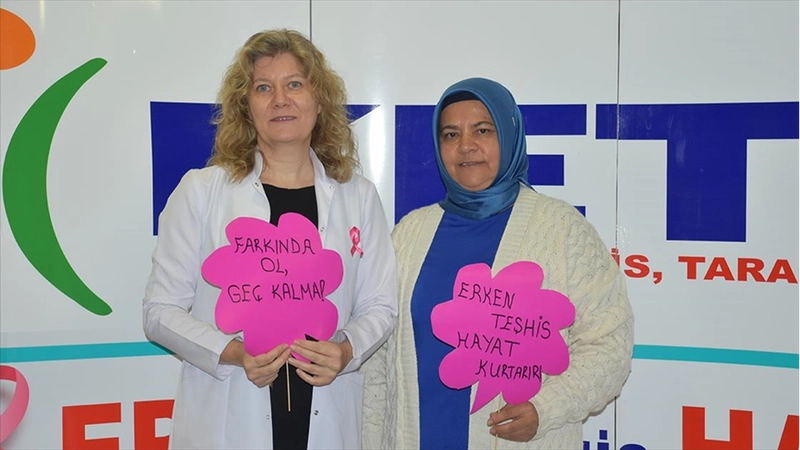 Sağlık kontrolünde meme kanseri olduğunu öğrenen kadın erken teşhisle sağlığına kavuştu