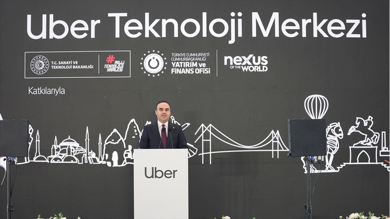 Bakan Kacır: Uber 200 milyon dolarlık yatırımla Türkiye