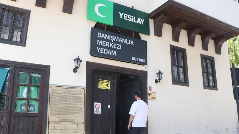 Yeşilay ile bağımlılıktan kurtulan genç, akademisyenlik hayalini gerçekleştirmek istiyor