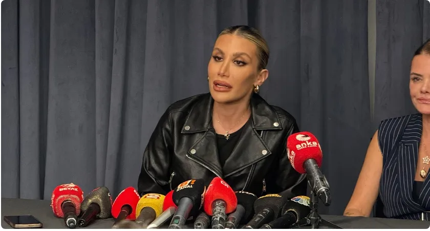 Şarkıcı İrem Derici: 