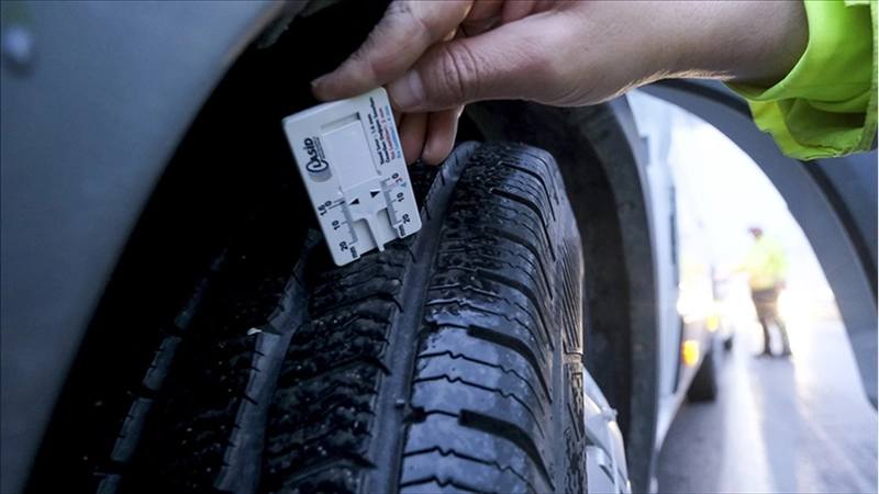 Ticari taşıtlara yönelik zorunlu kış lastiği uygulaması için son üç gün