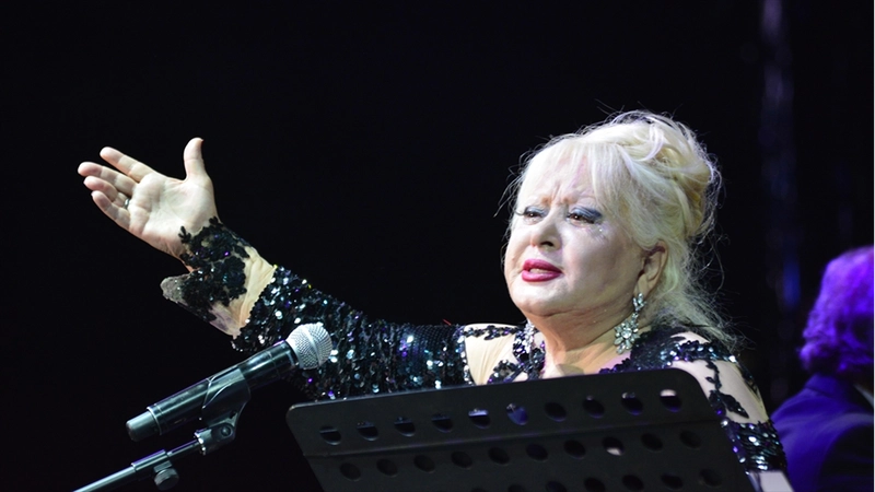 Sanatçı Muazzez Abacı vefat etti 