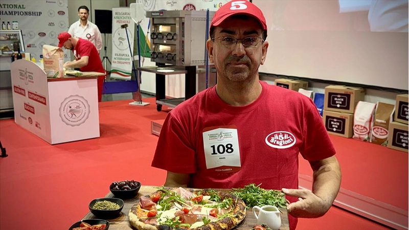Bulgaristan’da pizza ustaları 8. Uluslararası Pizza Şampiyonasında yarıştı