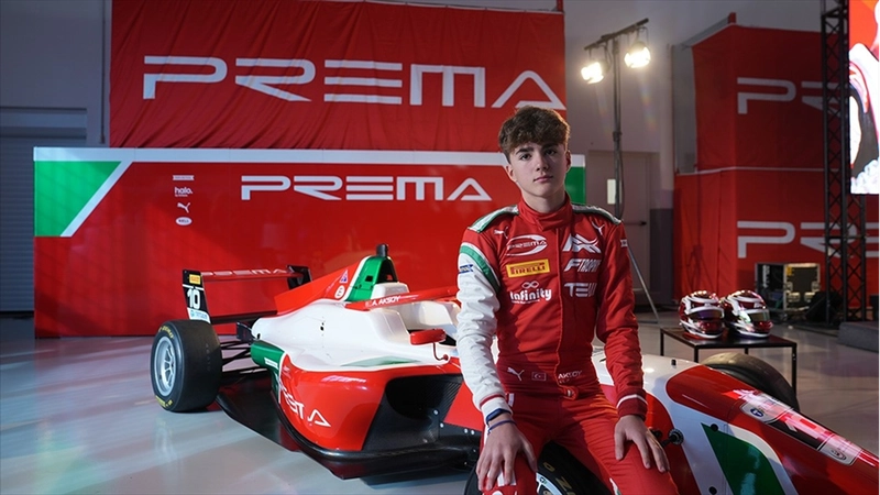 Genç pilot Alp Aksoy, İtalyan takımı Prema Racing ile Formula 4