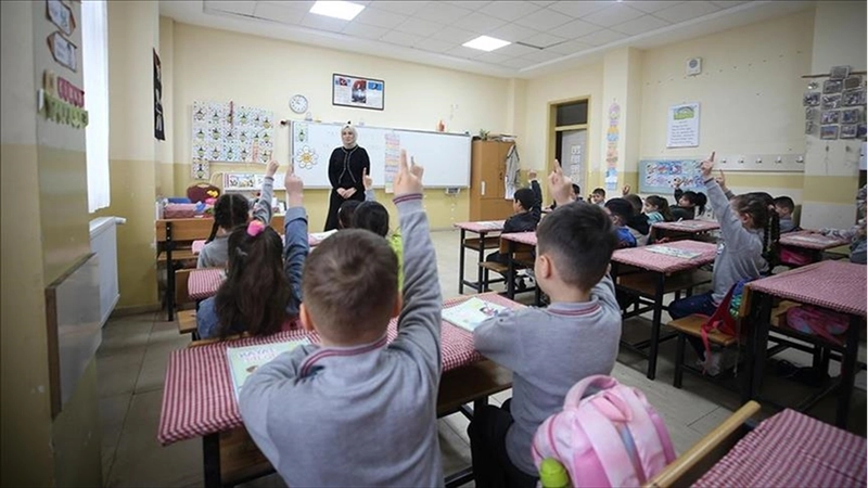 Okullarda ara tatil sonrası ilk ders zili yarın çalacak