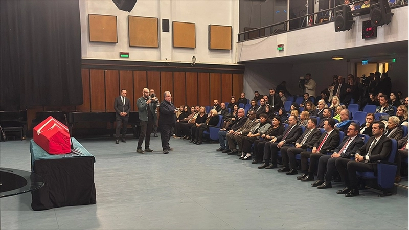 Muazzez Abacı için TRT Ankara Radyosu