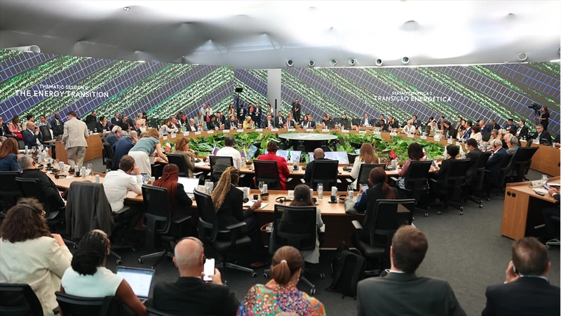 Küresel siyasi ortam iklim finansmanını zorlaştırarak eylemi yavaşlatıyor