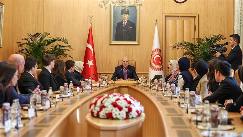 TBMM Başkanı Kurtulmuş, Bakan Göktaş ile Ulusal Çocuk Forumu temsilcilerini kabul etti