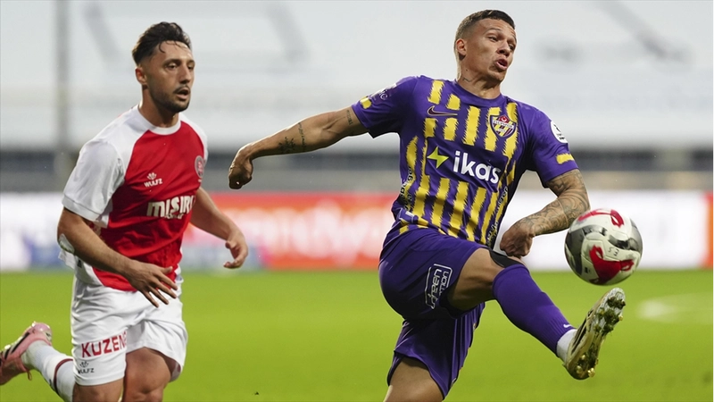 Eyüpspor ile Fatih Karagümrük berabere kaldı