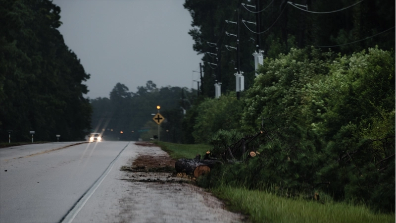 ABD’nin Texas eyaletindeki kasırgada 100’den fazla ev hasar gördü