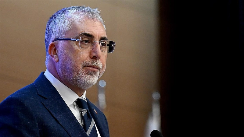 Çalışma ve Sosyal Güvenlik Bakanı Işıkhan: Stratejimizin de etkisiyle işsizlik oranı 30 aydır tekli hanelerde seyrediyor