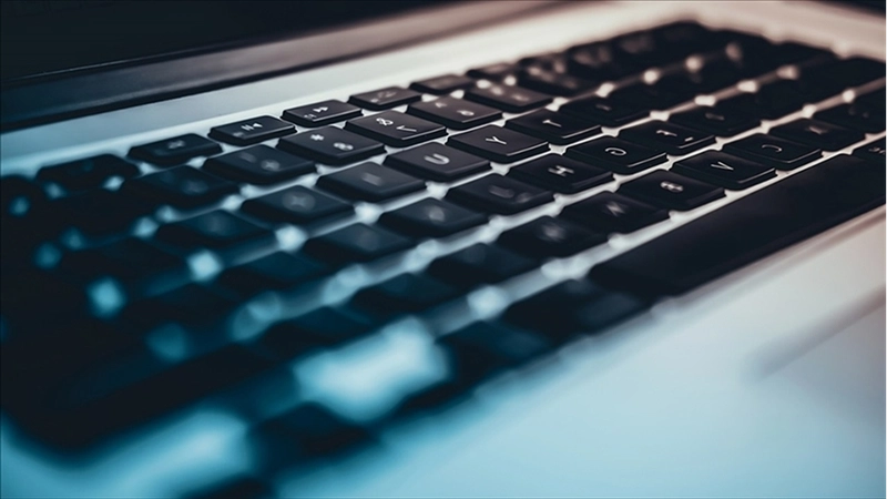 Kamu yöneticilerinin e-imzalarıyla sahte belge düzenleyen suç örgütüne yönelik soruşturma tamamlandı