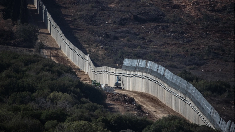 Lübnan, sınırları içinde duvar inşa eden İsrail