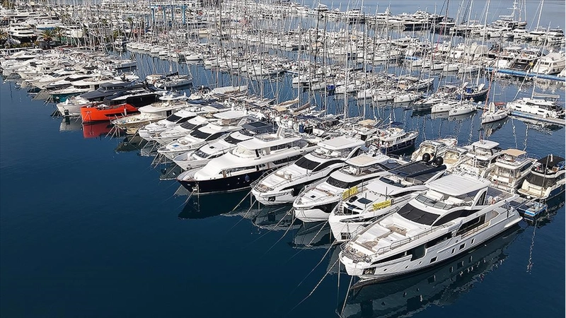 Mega yatlar bakım ve onarım için Marmaris