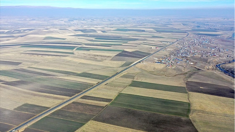 Hasadın tamamlandığı Kars Ovası