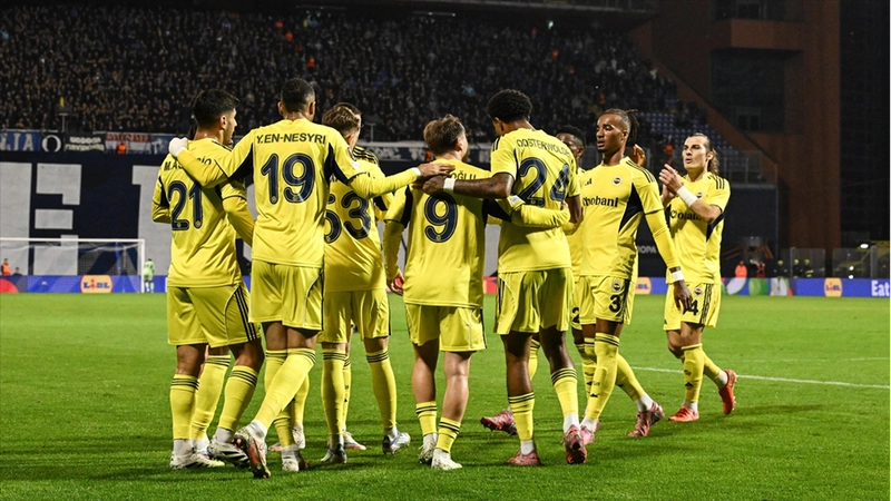 Fenerbahçe, zirveyi belirleyecek derbide yarın Galatasaray