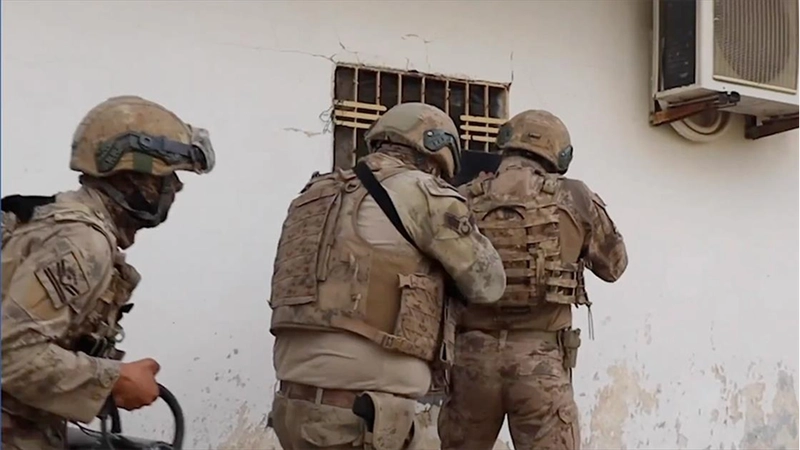 Organize suç örgütlerine yönelik operasyonlarda 64 şüpheli yakalandı