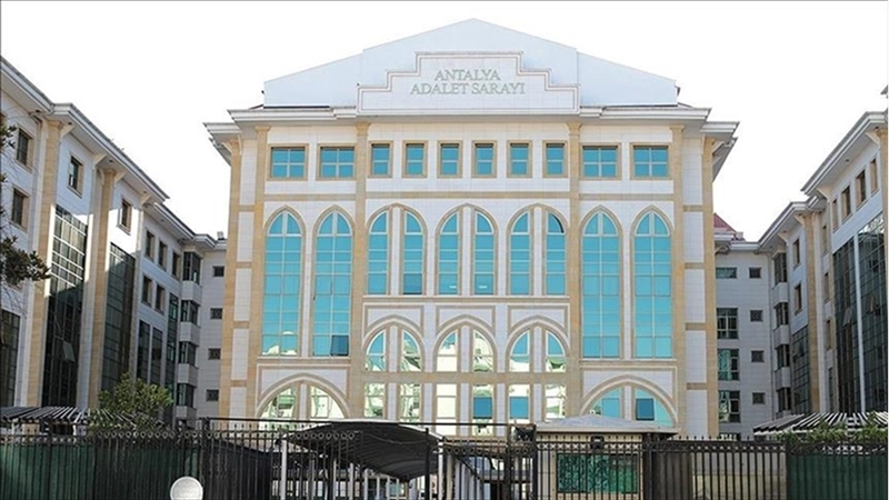 Antalya Büyükşehir Belediyesine yönelik soruşturmada 8 şüpheli gözaltına alındı 