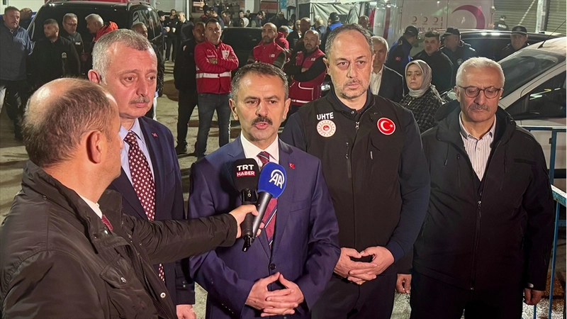 Kocaeli Valisi Aktaş: Çöken apartman ve tahliye edilen binalardaki çalışmalar tamamlanma noktasına geldi