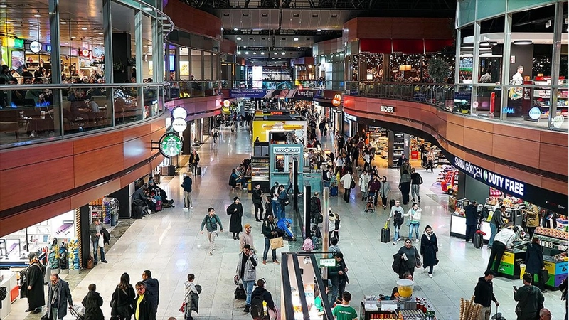 Türkiye genelindeki havalimanları 10 ayda 211 milyon yolcuya hizmet verdi