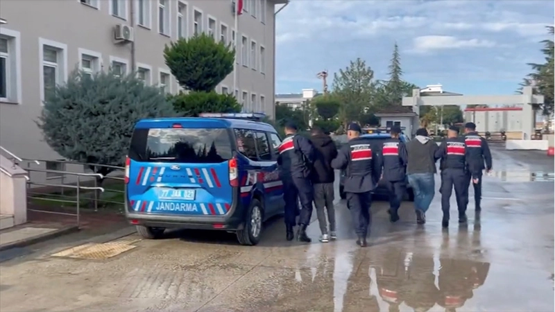 Siber suçlarla mücadele kapsamında gözaltına alınan zanlılardan 53