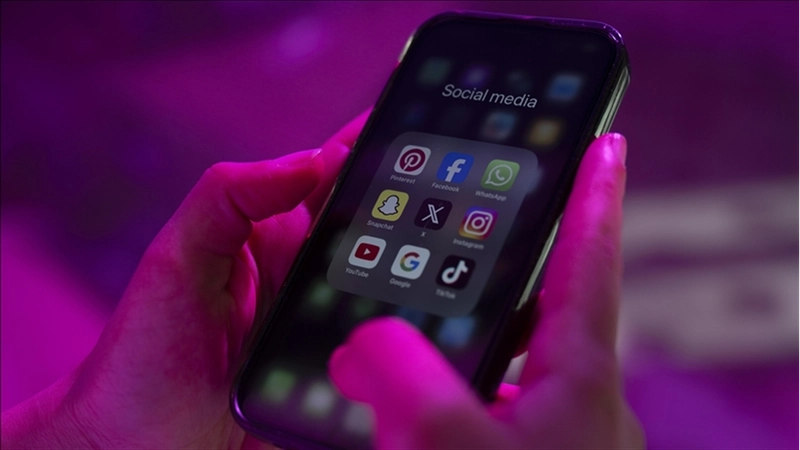 Avustralya hükümetinden platformlara, 16 yaş sınırı getiren yasaya ilişkin ilerleme raporu talebi