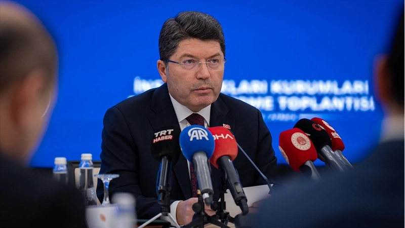Adalet Bakanı Tunç: Yasa dışı bahis ve kumar suçlarına ilişkin cezaların artırılması için çalışma başlatıldı