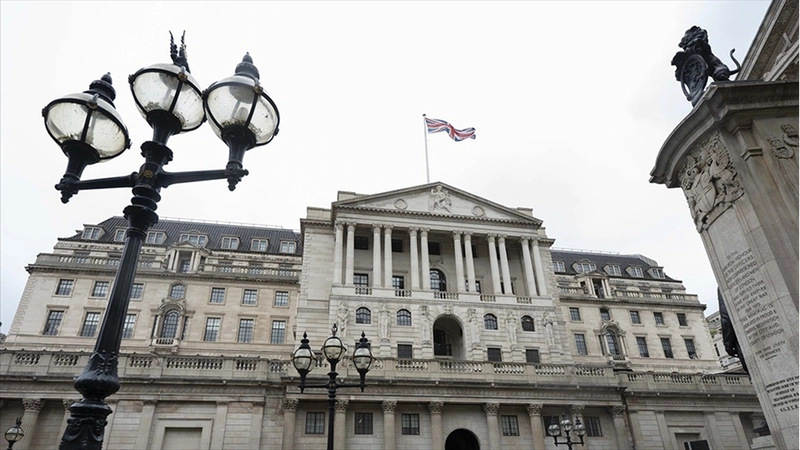 İngiltere Merkez Bankası, yapay zeka hisselerindeki yüksek değerlemelere karşı uyardı