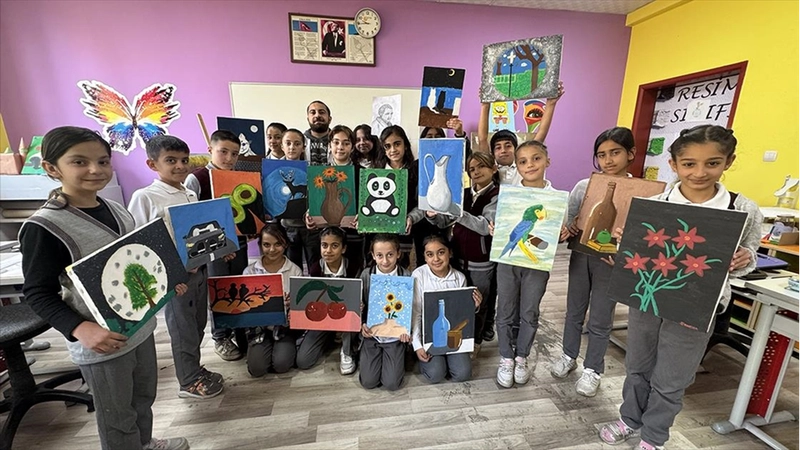 Engelli öğretmen öğrencilerine ilham kaynağı oldu