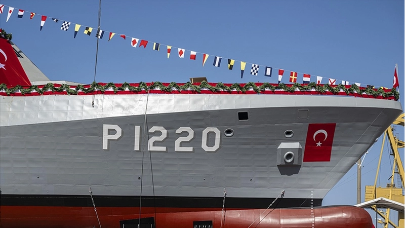 Türkiye, ilk kez NATO ve AB üyesi bir ülkeye savaş gemisi satışı yaptı