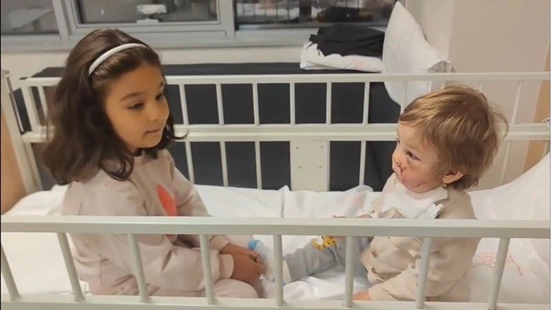 Pitbull cinsi köpeğin yaraladığı minik Efe günler sonra ailesiyle görüştü