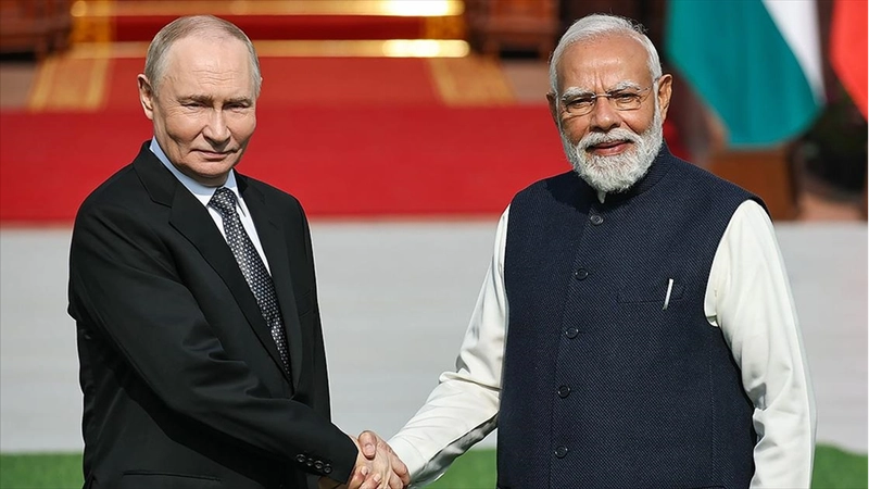 Rusya Devlet Başkanı Putin ve Hindistan Başbakanı Modi