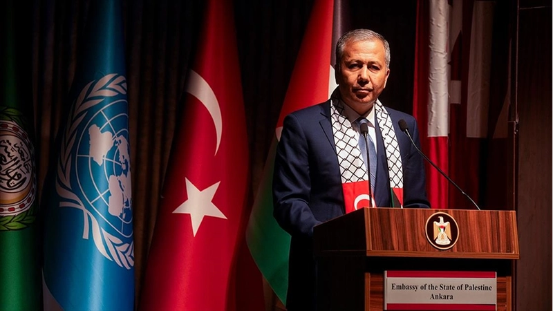 İçişleri Bakanı Yerlikaya: Türkiye, Gazze halkının acılarını hafifletecek tüm girişimlere öncülük etmeye devam edecektir