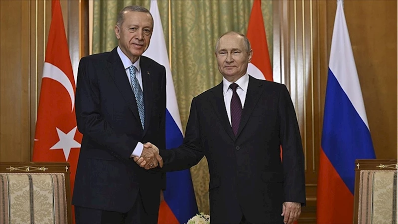 Putin, Rusya-Ukrayna müzakereleri için yarın Cumhurbaşkanı Erdoğan ile görüşeceğini bildirdi